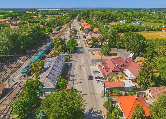 Tranzit B 3* Ráckeve